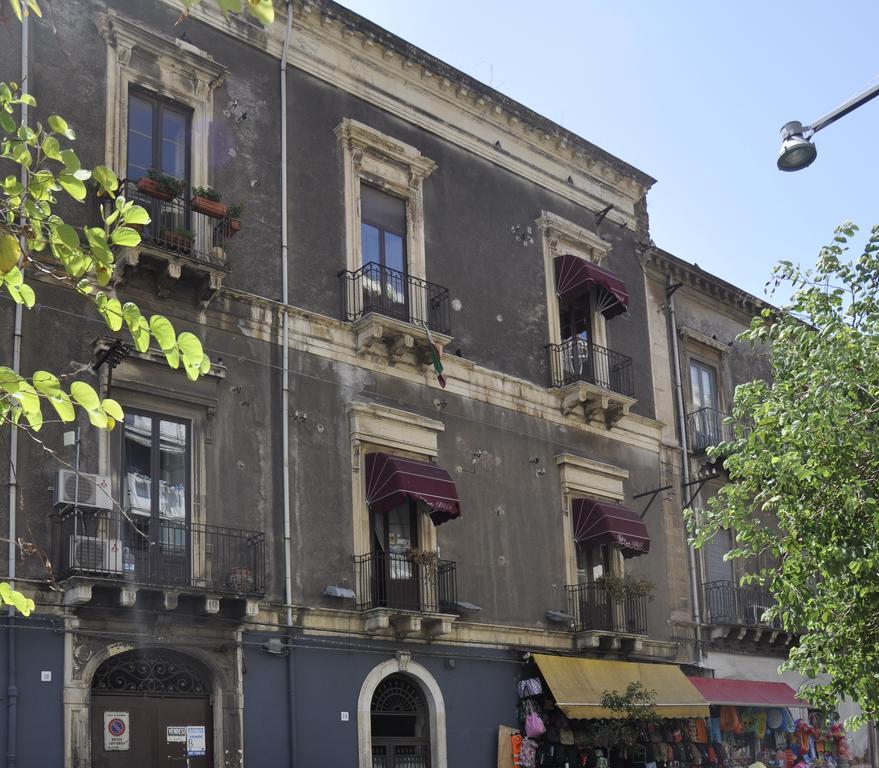 De Curtis Affittacamere 3 Stelle Catania Exterior photo