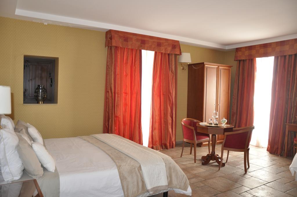 De Curtis Affittacamere 3 Stelle Catania Exterior photo